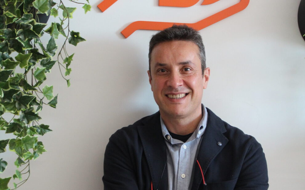 Seguimos fortaleciendo nuestra infraestructura para seguir brindando un servicio excepcional a nuestros clientes Nuestro objetivo es la excelencia empresarial La ética y los valores forman parte del ADN de la empresa En nuestra empresa, valoramos no solo la consecución de objetivos, sino también el cómo los alcanzamos. Nos esforzamos por mantener una conducta responsable que defina nuestra esencia como grupo empresarial, y que permita tomar decisiones basadas en principios fundamentales. En este sentido, nuestra cultura empresarial se centra en la integridad, el compromiso, la transparencia y el respeto a los demás, lo que nos permite trabajar de manera colectiva para brindar soluciones sostenibles y responsables a nuestros clientes. Sector asegurador Gestión de activos Facility management Construcción de obra nueva Residencial en alquiler Instalación de paneles solares