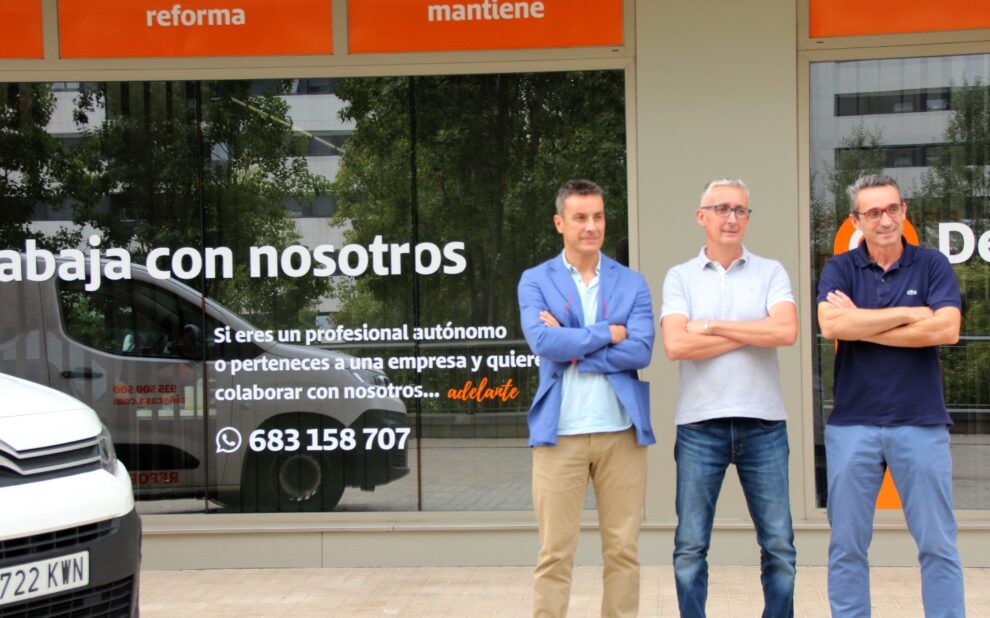 El Grupo Cuidacasa, con más de 20 años de trayectoria en el sector, en plena expansión territorial, nos hemos especializado en todo tipo de adecuaciones, convirtiéndonos en un referente a nivel nacional. Os dejamos el resultado del trabajo realizado en las zonas comunes de un edificio destinado a alquiler turístico en Barcelona. #adecuaciones #alquilerturistico #reformasintegrales #sectorinmobiliario #promotor #construcción #viviendas #alquiler #barcelona