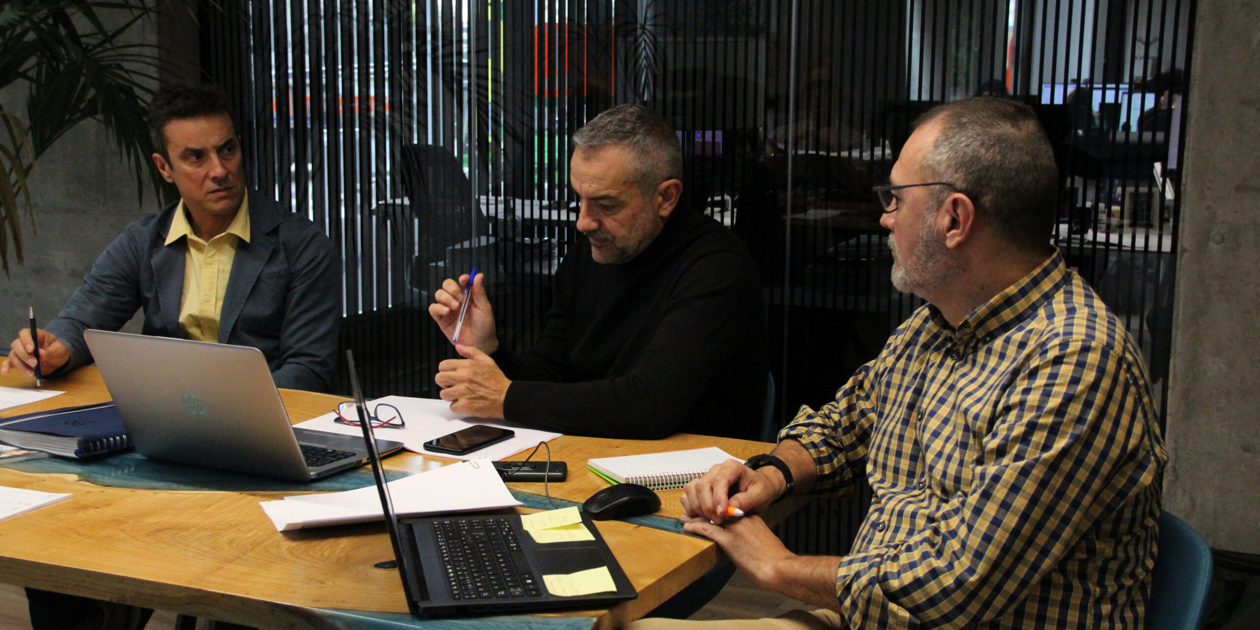 El Grupo Cuidacasa, con más de 20 años de trayectoria en el sector, en plena expansión territorial, nos hemos especializado en todo tipo de adecuaciones, convirtiéndonos en un referente a nivel nacional. El Grupo Cuidacasa, con más de 20 años de trayectoria en el sector, en plena expansión territorial, nos hemos especializado en todo tipo de adecuaciones, convirtiéndonos en un referente a nivel nacional. Os dejamos el resultado del trabajo realizado en las zonas comunes de un edificio destinado a alquiler turístico en Barcelona. #adecuaciones #alquilerturistico #reformasintegrales #sectorinmobiliario #promotor #construcción #viviendas #alquiler #barcelona