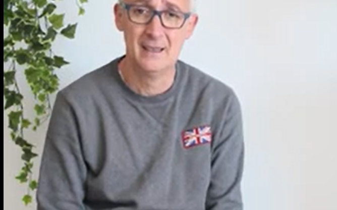 Gonzalo Cabezas comenta los trámites que realizan con las compañías aseguradoras Gonzalo Cabezas, CEO de Cuidacasa comenta la apuesta firme por una tramitación de siniestros de manera personalizada, donde el tramitador lleva el siniestro desde el principio hasta el fin, con una comunicación fluida para dar el mejor servicio a las compañías aseguradoras con las que trabajan. "Disponemos de la tecnología más avanzada del sector, un programa web de gestión de siniestros, una herramienta pionera de seguimiento desarrollada pensando en el asegurado que ofrece distintas funcionalidades con un software de reparadores preparado y testado para conseguir el máximo rendimiento a su trabajo." Gonzalo Cabezas