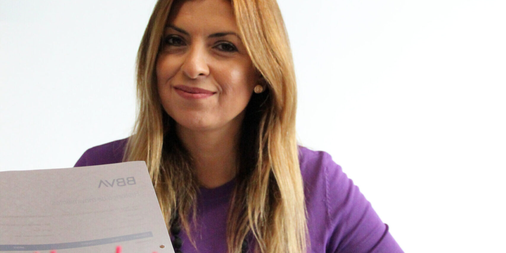 Orgullosos del grupo Cuidacasa Seguimos fortaleciendo nuestra infraestructura para seguir brindando un servicio excepcional a nuestros clientes Seguimos fortaleciendo nuestra infraestructura para seguir brindando un servicio excepcional a nuestros clientes Nuestro objetivo es la excelencia empresarial La ética y los valores forman parte del ADN de la empresa En nuestra empresa, valoramos no solo la consecución de objetivos, sino también el cómo los alcanzamos. Nos esforzamos por mantener una conducta responsable que defina nuestra esencia como grupo empresarial, y que permita tomar decisiones basadas en principios fundamentales. En este sentido, nuestra cultura empresarial se centra en la integridad, el compromiso, la transparencia y el respeto a los demás, lo que nos permite trabajar de manera colectiva para brindar soluciones sostenibles y responsables a nuestros clientes. Sector asegurador Gestión de activos Facility management Construcción de obra nueva Residencial en alquiler Instalación de paneles solares