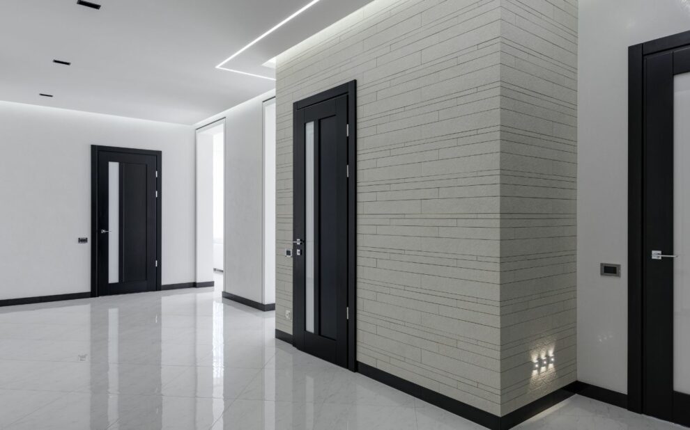 Residencial en alquiler Capacidad técnica y solvencia económica En Cuidacasa gestionamos alquiler turístico propio y de terceros y nos encargamos tanto de los servicios generales de los inmuebles (seguridad, servicio de bricolaje, gestión de llaves, realizar los controles de acceso, portería y conserjería) como de su mantenimiento integral, preventivo y correctivo en todas sus modalidades. Disponemos de solvencia técnica y económica debido a nuestra dilatada experiencia en el sector, habiendo participado en gran cantidad de proyectos de diferentes tipos de manera profesional