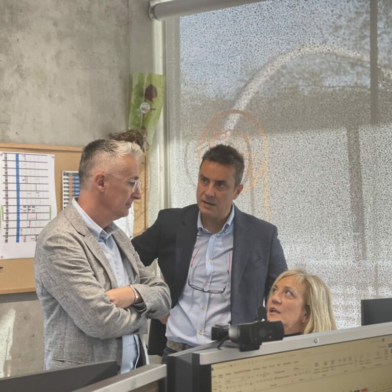 Adaptación de Servicios ante Meteorología Extrema Adaptación de Servicios ante Meteorología Extrema La Relevancia Creciente de los Eventos Meteorológicos en el Sector Asegurador