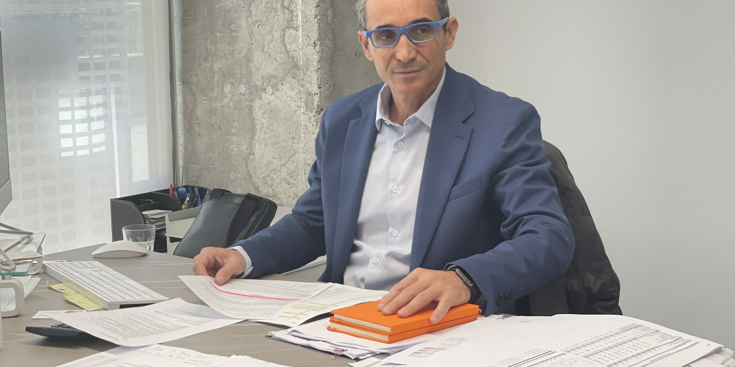 Cómo la Asistencia en Hogar Enfrenta el Aumento de Costos Cómo la Asistencia en Hogar Enfrenta el Aumento de Costos Impacto del Escenario Inflacionista en el Sector de Asistencia en Hogar