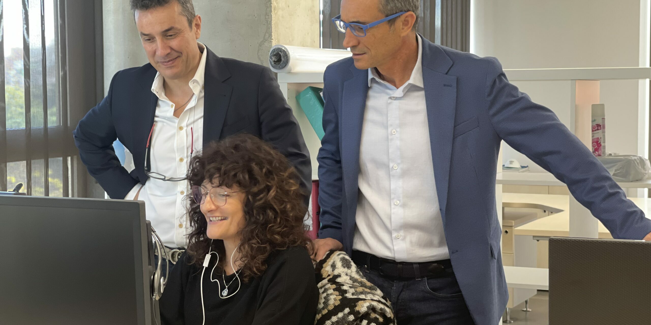 La Transformación Tecnológica en los Seguros de Asistencia: El Papel Clave de la IA Cómo las Empresas de Asistencia se Adaptan a la Revolución Tecnológica para Mejorar la Satisfacción del Cliente