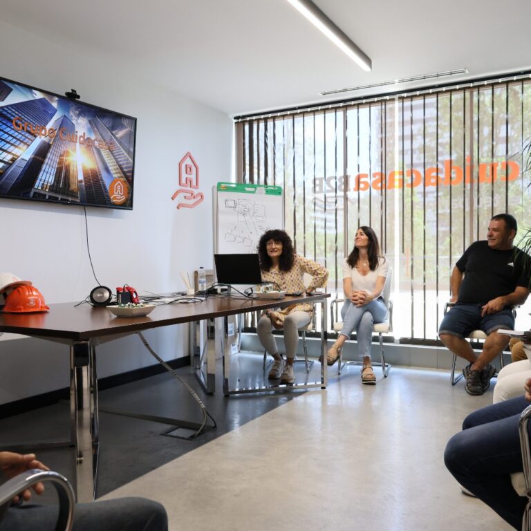 Jornadas de Formación y Reciclaje en Nuestra Oficina de Barcelona Jornadas de Formación y Reciclaje en Nuestra Oficina de Barcelona Mejorando Continuamente para Ofrecer el Mejor Servicio de Asistencia en Hogar