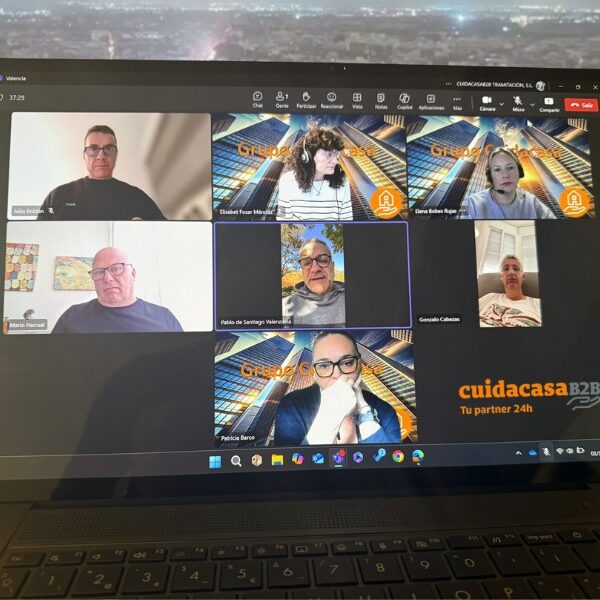 Hoy, hemos celebrado una reunión de urgencia para coordinar los equipos de operarios que se desplazarán desde Madrid y Barcelona hacia la zona de Valencia, con equipos y herramientas para hacer frente a los daños. Hoy, hemos celebrado una reunión de urgencia para coordinar los equipos de operarios que se desplazarán desde Madrid y Barcelona hacia la zona de Valencia, con equipos y herramientas para hacer frente a los daños.