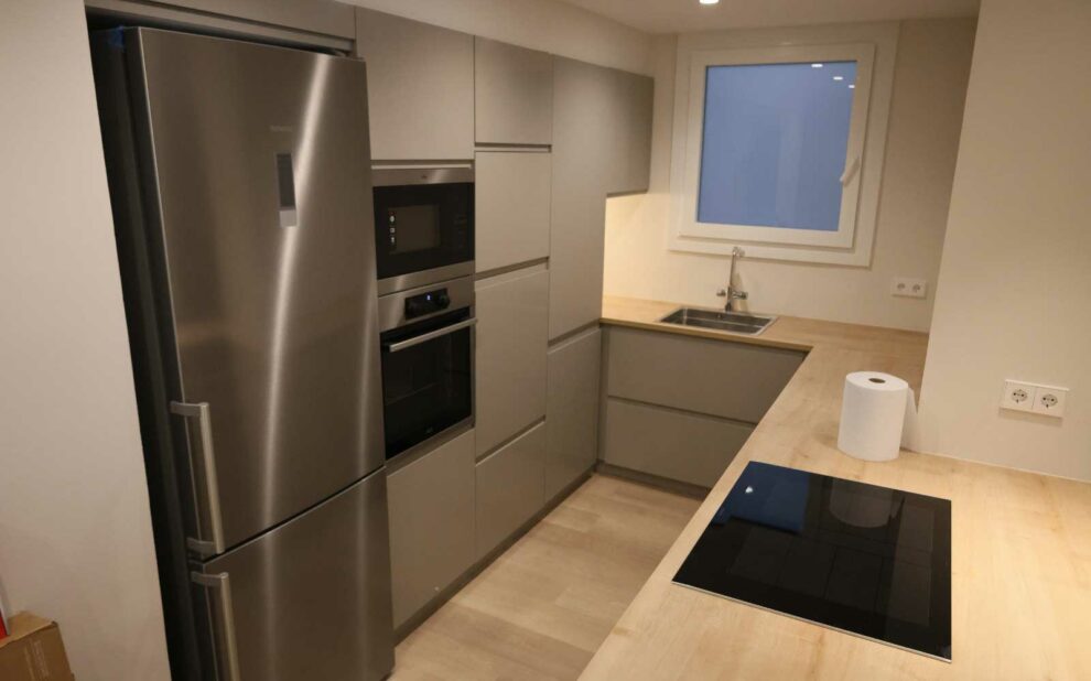 Los incendios representan uno de los tipos de siniestros más devastadores, tanto por el alcance de los daños como por el impacto emocional en quienes los padecen. En un reciente caso, Cuidacasa demostró, una vez más, su capacidad para gestionar este tipo de emergencias con rapidez, profesionalidad y un plan estratégico bien estructurado.