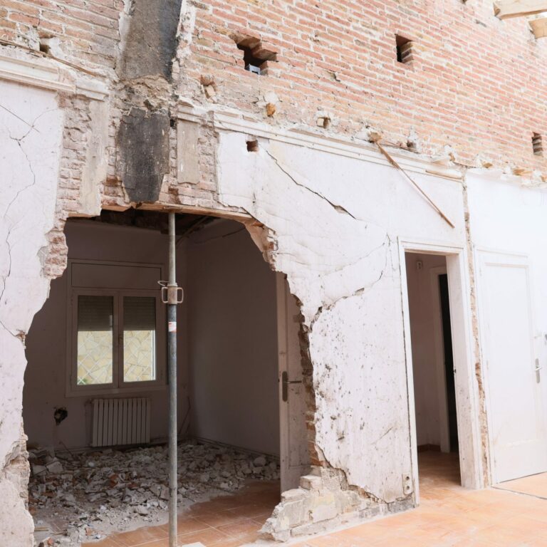 Cuidacasa gestiona un siniestro grave por explosión en Masnou, Barcelona Cuidacasa gestiona un siniestro grave por explosión en Masnou, Barcelona