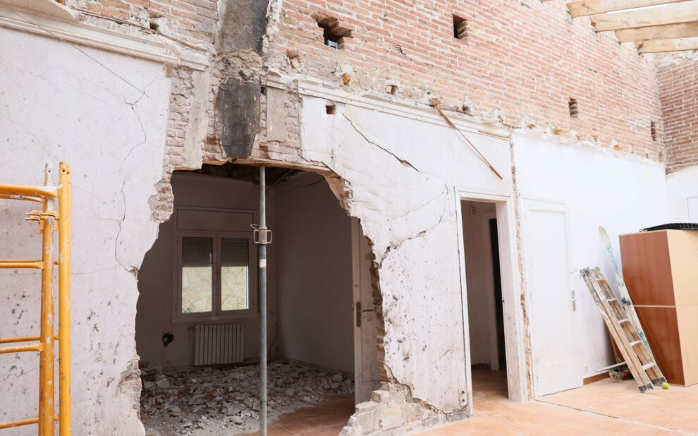 Cuidacasa gestiona un siniestro grave por explosión en Masnou, Barcelona