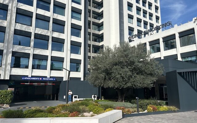 Estrenamos Nueva Oficina en Madrid Un paso más hacia el crecimiento y la innovación de Grupo Cuidacasa En Grupo Cuidacasa, seguimos avanzando con paso firme hacia un futuro lleno de oportunidades. Por eso, nos complace anunciar la apertura de nuestra nueva oficina en Madrid. Este movimiento es un claro reflejo de nuestro continuo crecimiento y el compromiso por ofrecer un servicio excepcional a nuestros clientes y colaboradores.