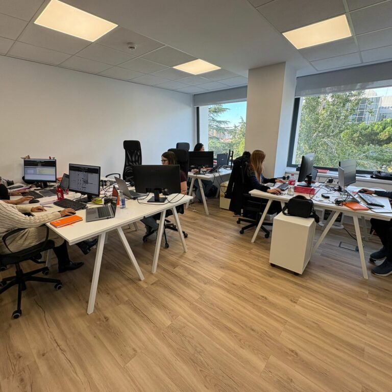 Así es el día a día en nuestra oficina de Madrid Así es el día a día en nuestra oficina de Madrid