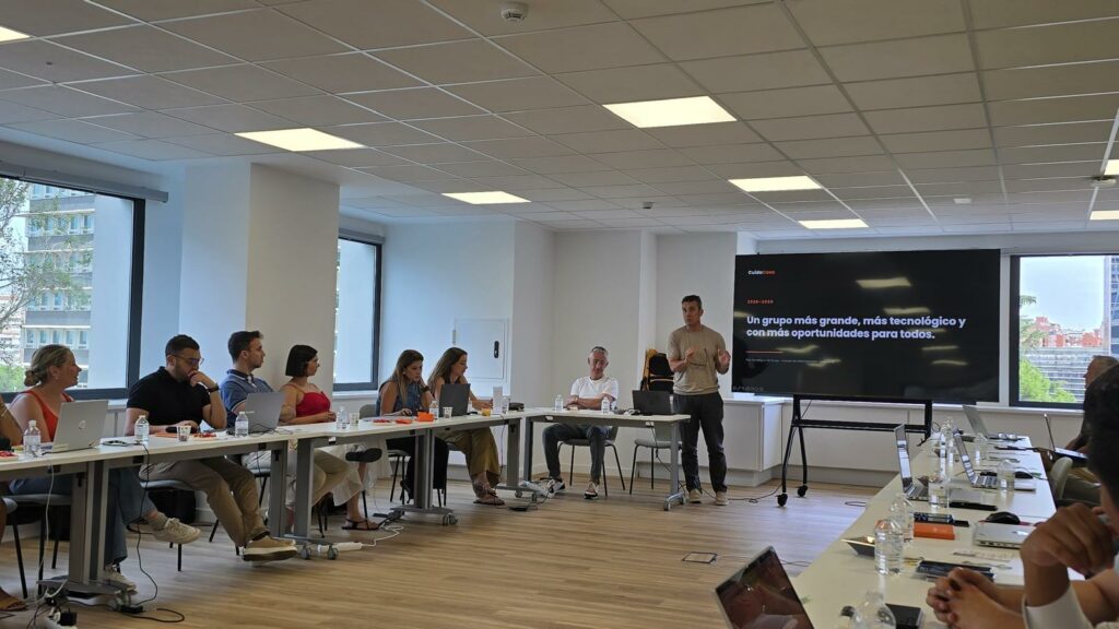 Grupo Cuidacasa celebró en Madrid su Comité Ejecutivo semestral con la presentación del Plan Estratégico 2026–2030, marcando su evolución hacia una Insurtech tecnológica de referencia.