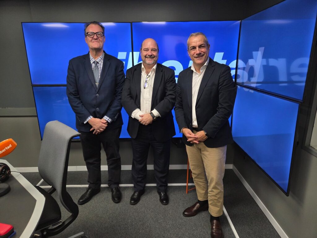 Pablo de Santiago, Adjunto a Dirección General y Director de Desarrollo de Negocio de Cuidacasa, ha participado en Are Business Global, el programa de Roberto Rodríguez Manzaneque en Radio Libertad. En la entrevista explicó cómo abordamos la gestión de siniestros y qué papel tiene la tecnología en nuestro día a día.